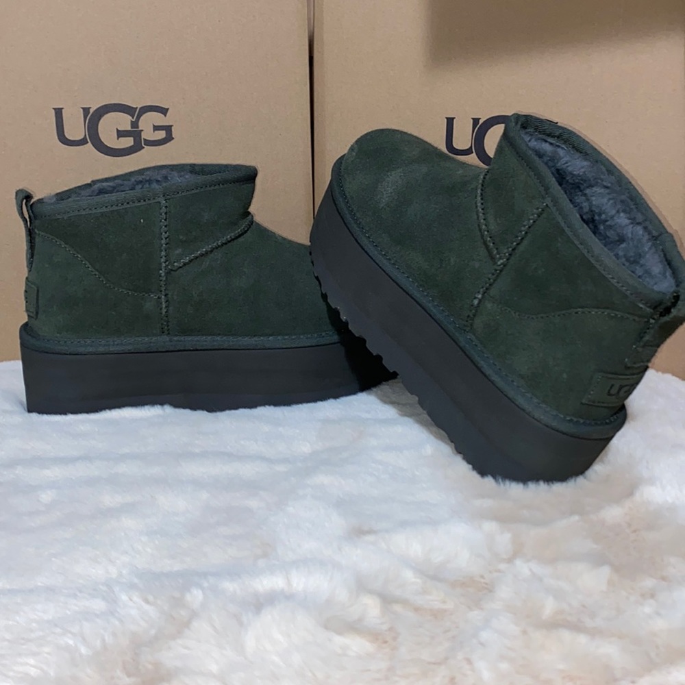 UGG CLASSIC ULTRA MINI PLATFORM